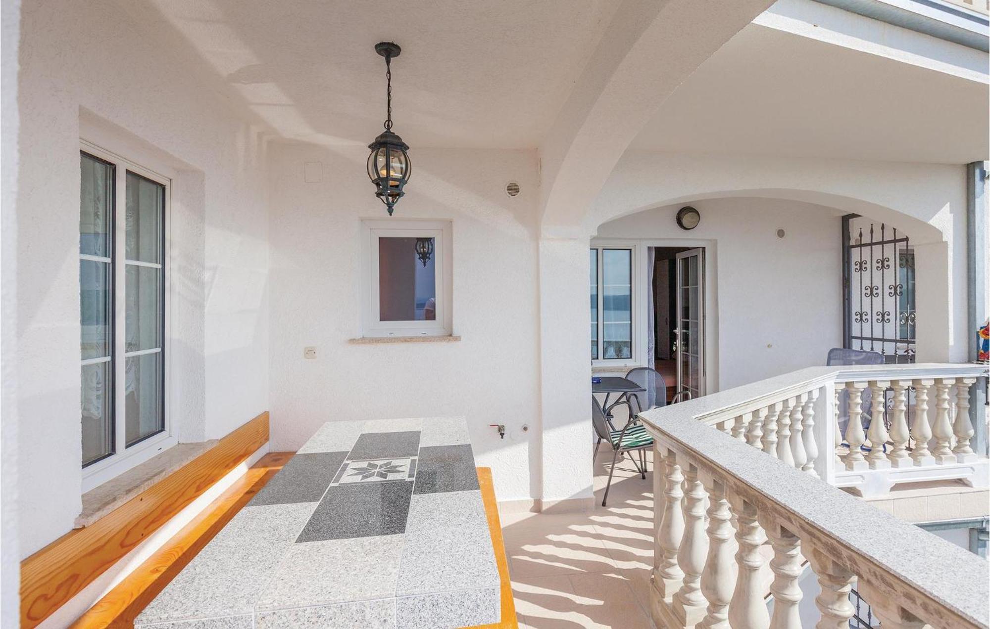 Nice Apartment In Crikvenica With Kitchen المظهر الخارجي الصورة