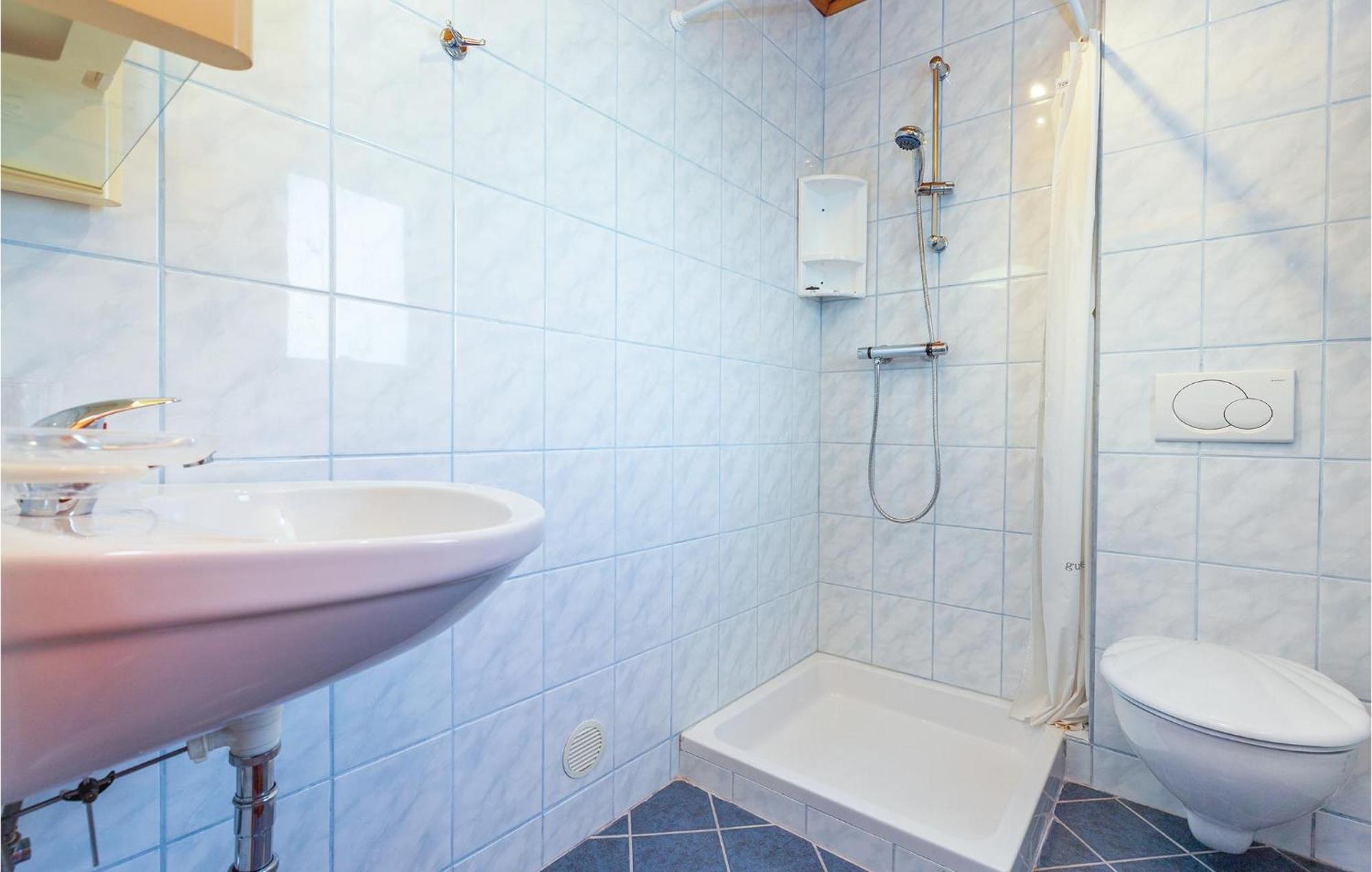 Nice Apartment In Crikvenica With Kitchen المظهر الخارجي الصورة