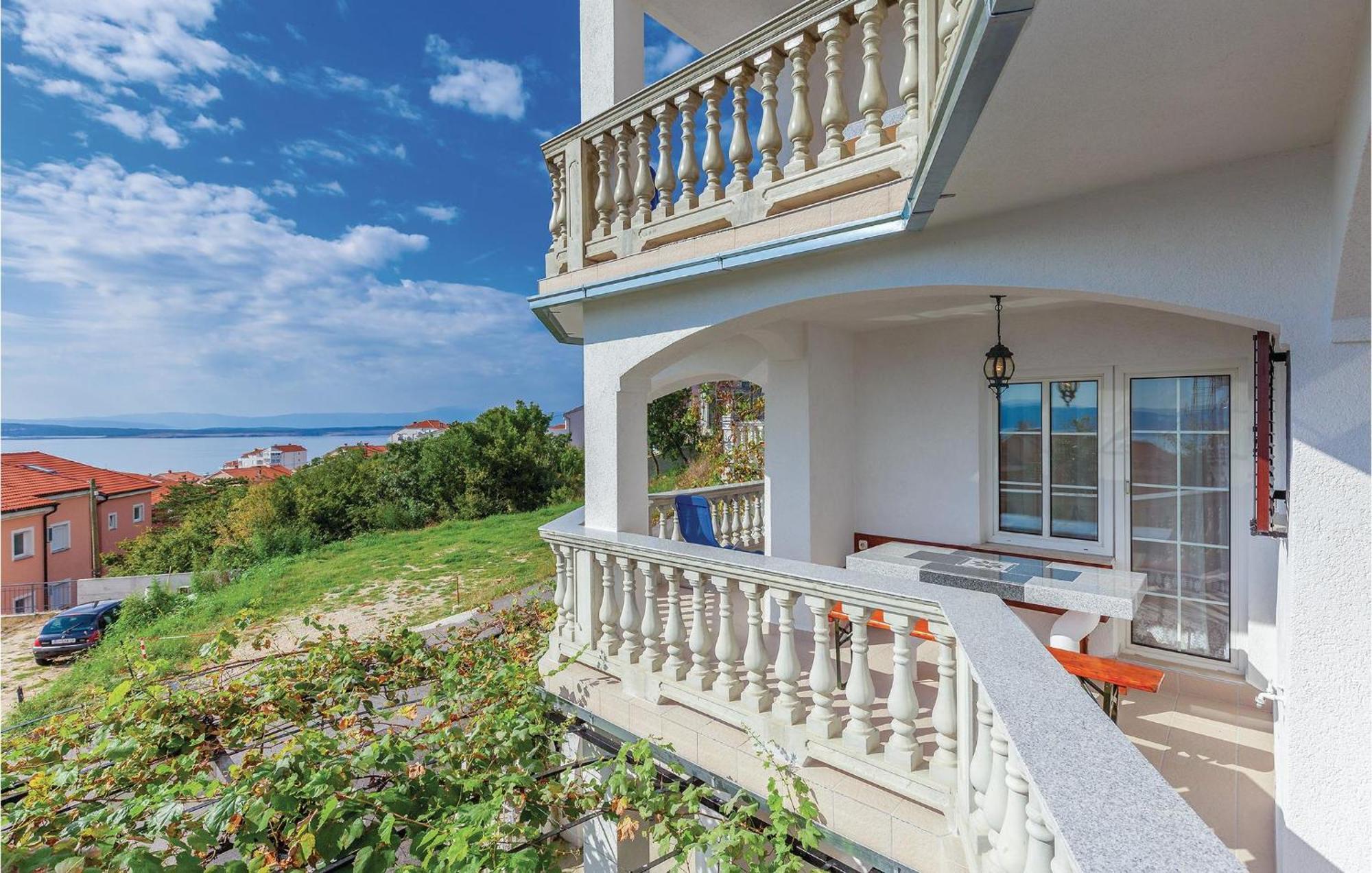 Nice Apartment In Crikvenica With Kitchen المظهر الخارجي الصورة